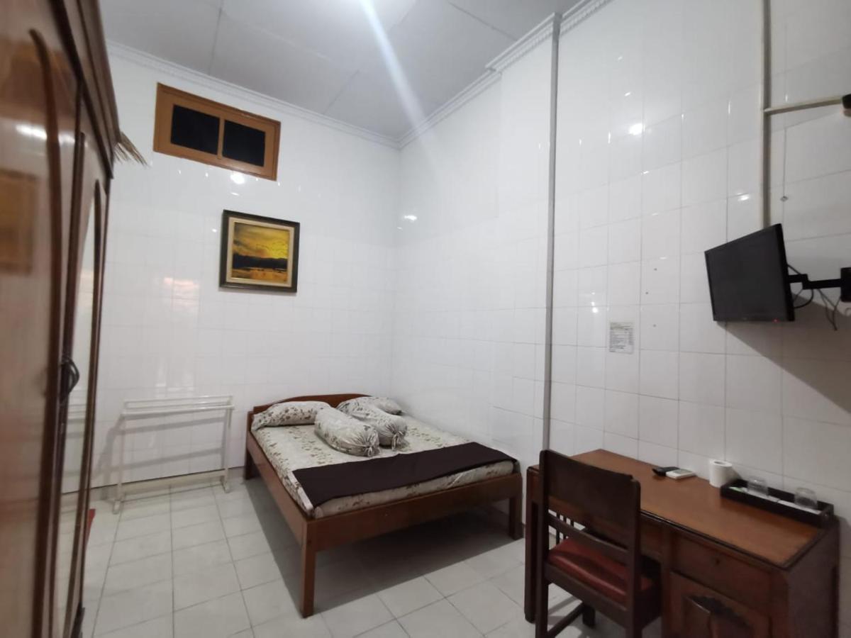 Hotel Paviljoen Surabaya Kültér fotó